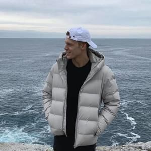 Meet your Posher, Nick